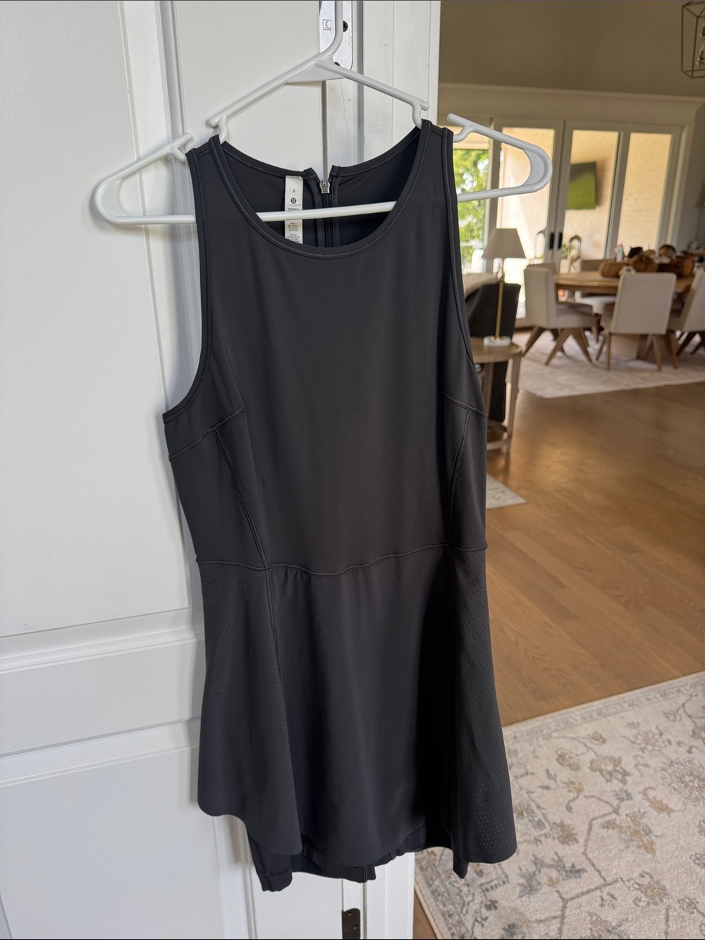 Lululemon nulux running tennis dress Black Sleeveless with shorts sz 8 fitted